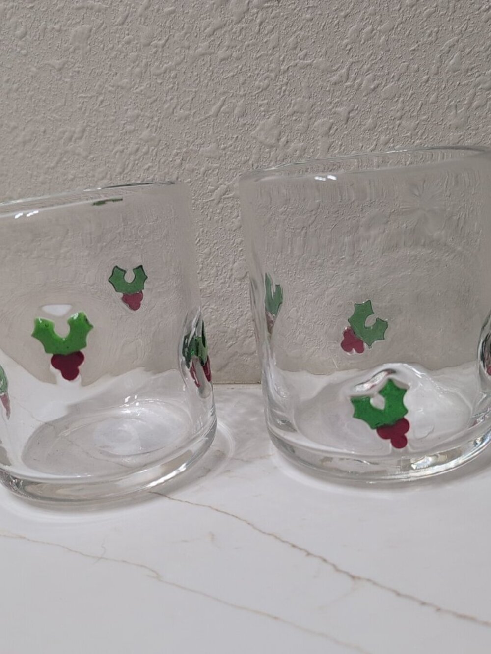 Christmas Glasses Holly Berry Beverage & Bar Madison Home International Set Of 2